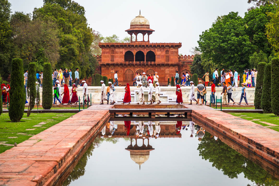 tourism at the Taj Mahal
