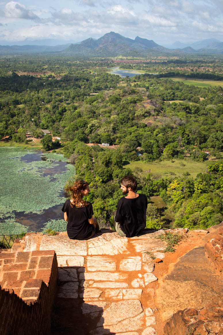 streifende Blicke am Sigiriya Rock