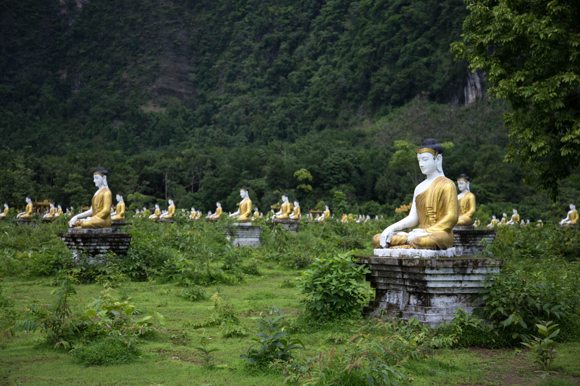 Garten der Buddhastatuen