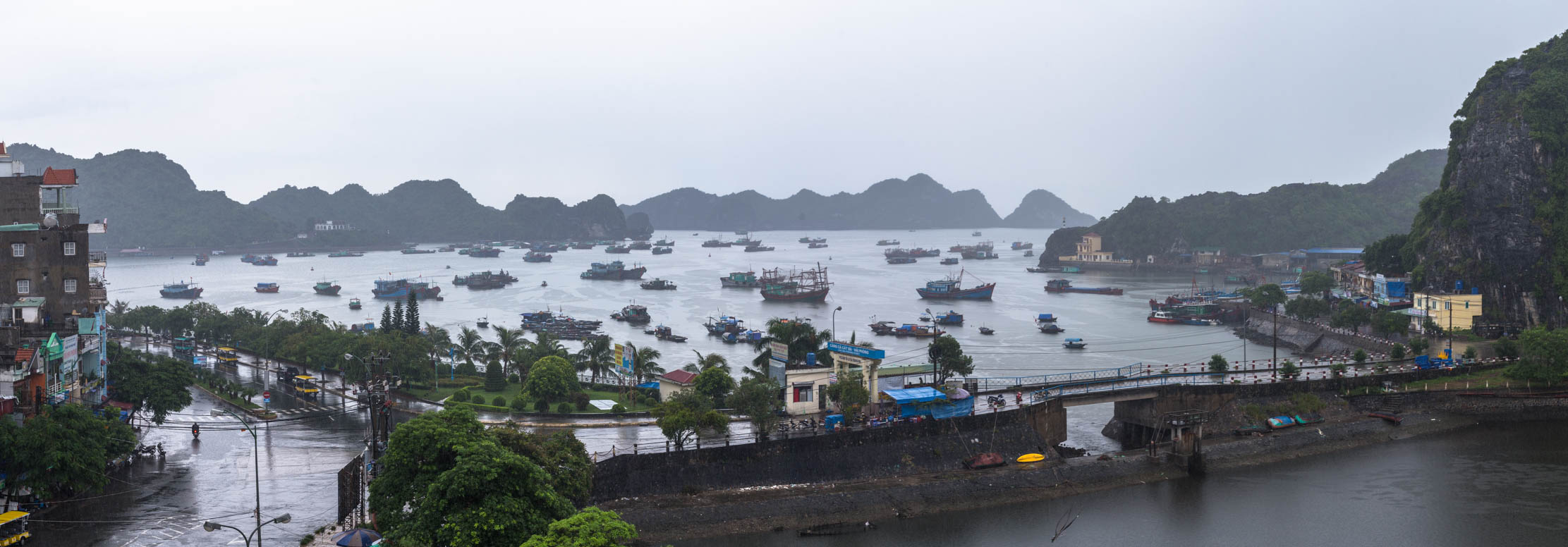 Cat Ba bei Regen