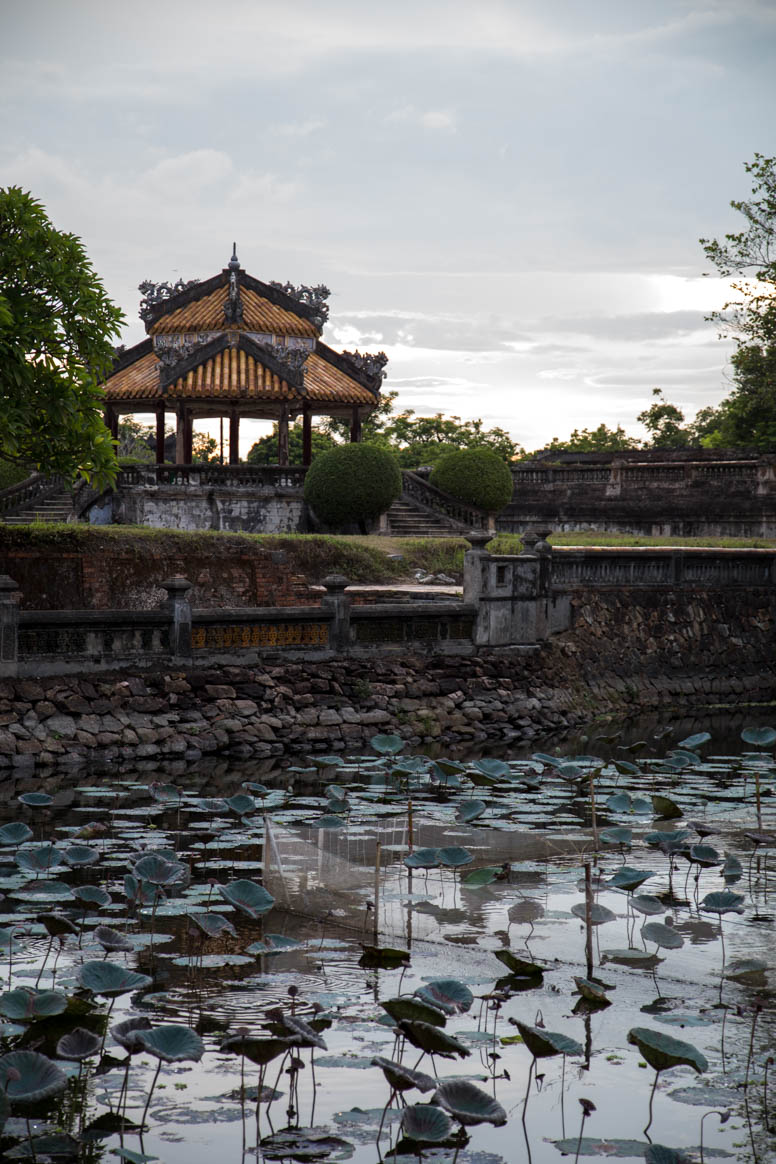 Abend in der verbotenen Stadt in Hue