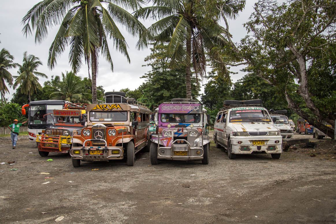 Jeepny Busbahnhof