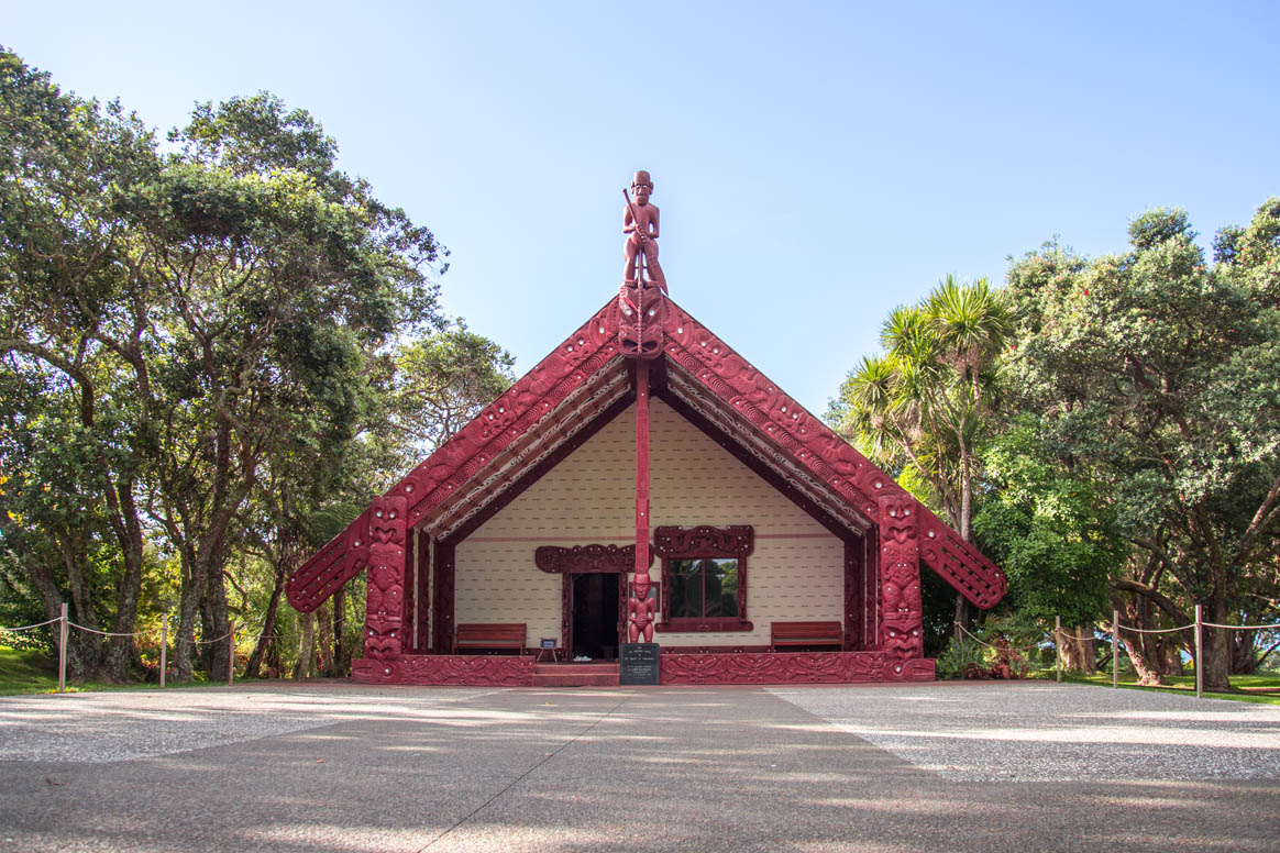 maori - meeting hall